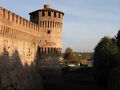 Soncino - Castello - torre rotonda.jpg