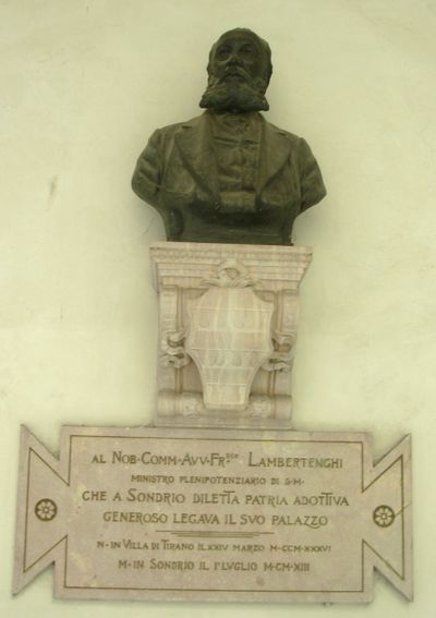 Sondrio - Lapide con busto del Nob. Lambertenghi.jpg