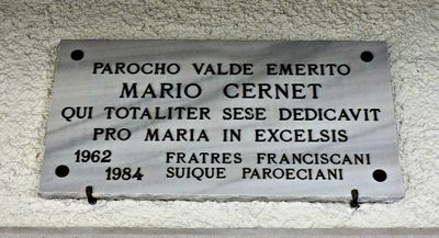 Tarvisio - Lapide a Mario Cernet.jpg