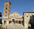 Terracina - Piazza del Municipio - col Duomo.jpg