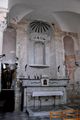 Trani - Chiesa di S. Giacomo - altare.jpg