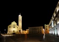 Trani - Piazza Duomo by night.jpg