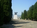 Trieste - Il Monumento ai Caduti - nel Piazzale sul Colle.jpg