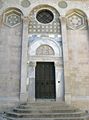 Troia - Cattedrale - portale laterale.jpg