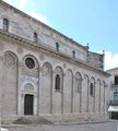 Troia - Cattedrale romanica di S. Maria Assunta - facciata laterale.jpg