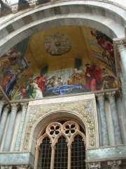 Venezia - Basilica di San Marco - Porta di sinistra.jpg