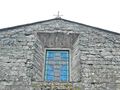 Vernio - Sant'Ippolito - Dettaglio della facciata 1.jpg
