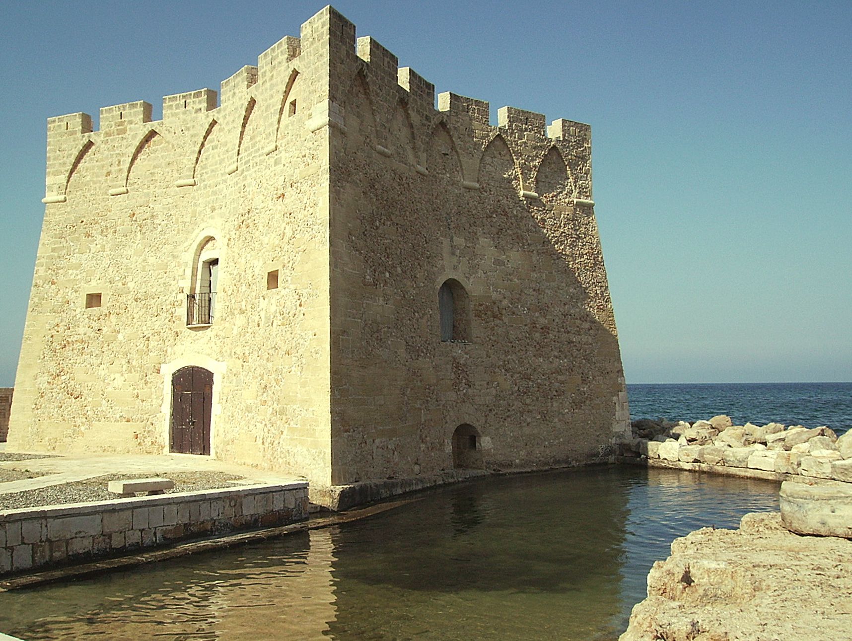 Torre Santa Sabina nell'omonima frazione