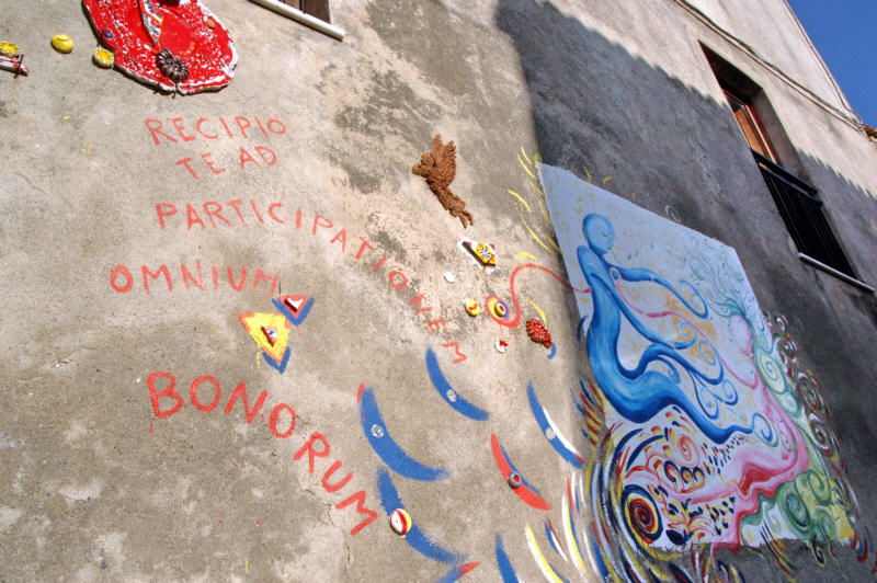 File:Maierà - Murales.jpg