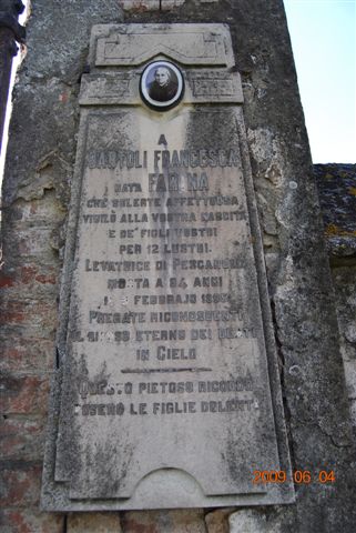 Pescarolo ed Uniti - CIMITERO VECCHIO INTERNO - LAPIDE A BARTOLI FRANCESCA.jpg