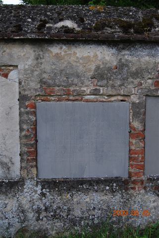 Pescarolo ed Uniti - FACCIATA CIMITERO VECCHIO - LAPIDE A SIMONE ARRIGHI.jpg