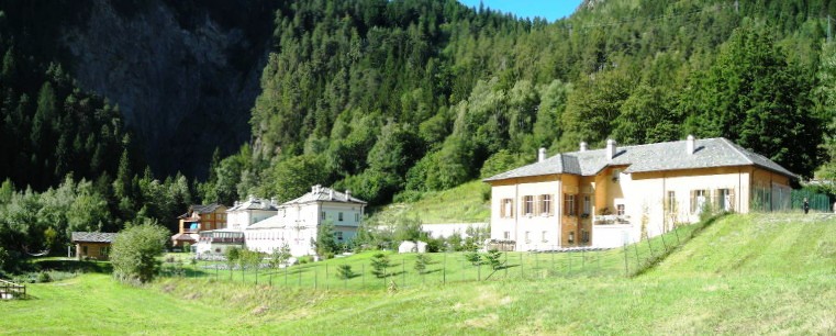 File:Prè-Saint-Didier - Complesso termale.jpg