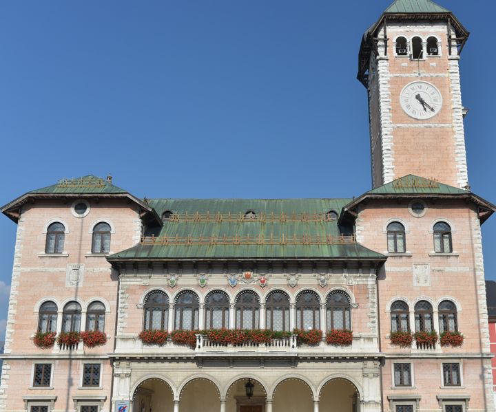 File:Asiago - Municipio.jpg