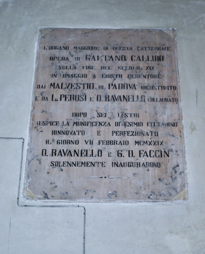 Asolo - A destra sotto l'organo.jpg