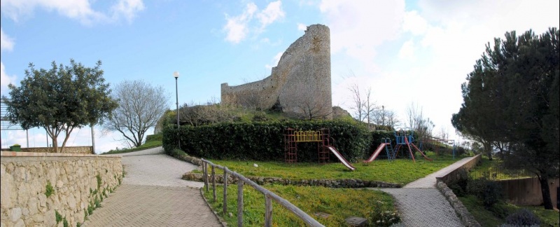 File:Assoro - Castello.jpg