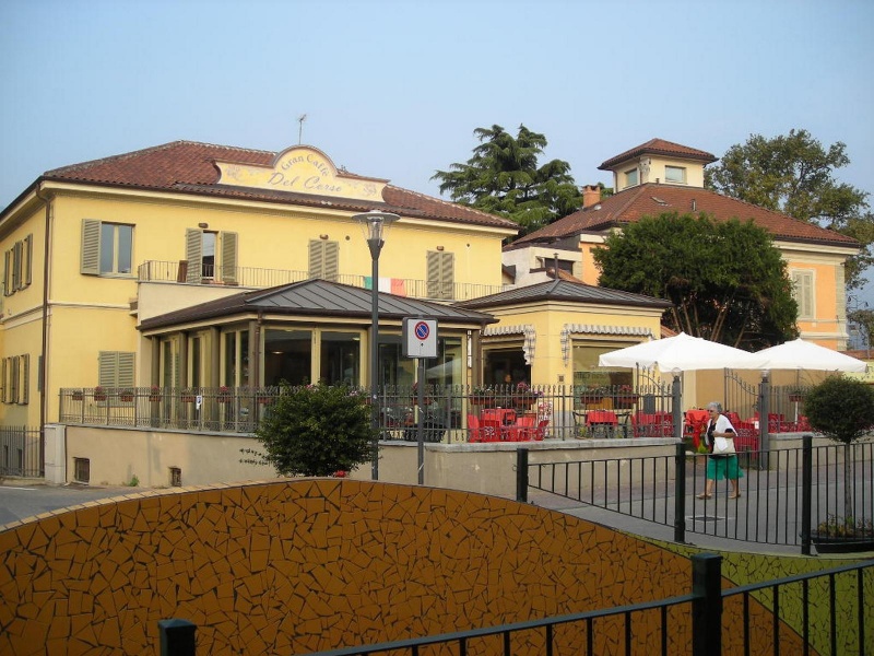 File:Avigliana - "Gran Caffè del Corso" - Ristorante.jpg