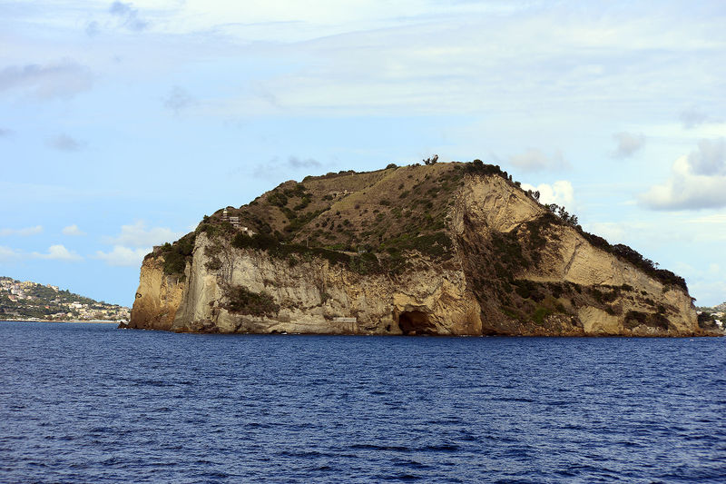 File:Bacoli - Capo Miseno.jpg