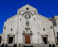 Bari - Duomo di San Sabino romanico.jpg