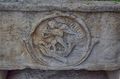 Bari - Epigrafe su un vascone in pietra - strada di città.jpg