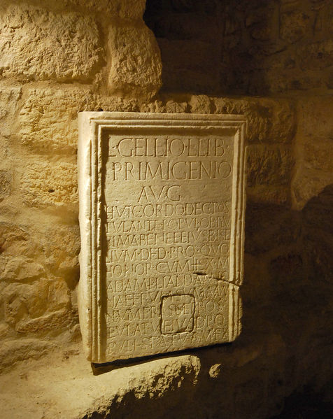 File:Bari - a Gellio Llib.jpg