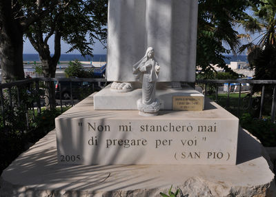 Bari - a Padre Pio.jpg