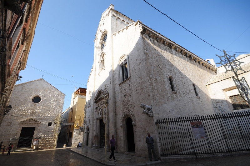 File:Barletta - Cattedrale.jpg