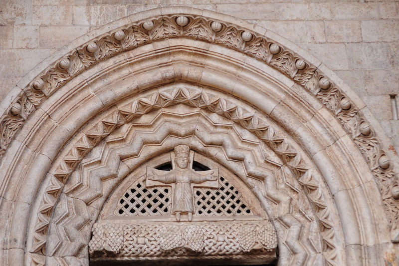 File:Bitonto - Lunetta Facciata Laterale.jpg