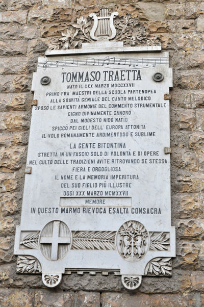 Bitonto - a Tommaso Traetta in Piazza A. Moro.jpg