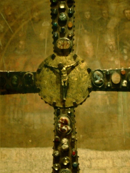 File:Brescia - Croce di Desiderio.jpg