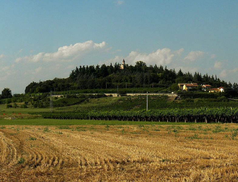File:Caldiero - Monte Rocca.jpg