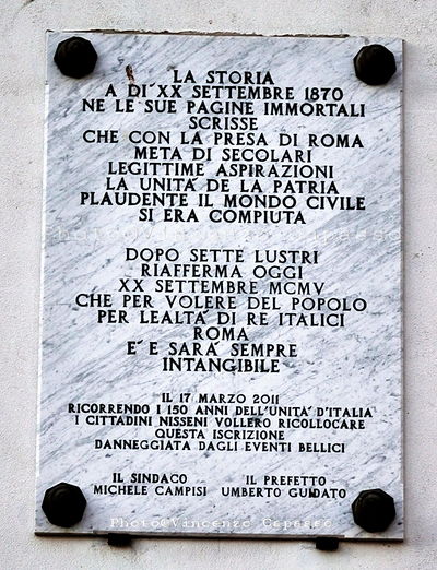 Caltanissetta - Lapide all'Unità della Patria - con la presa di Roma.jpg