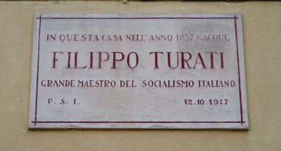 Canzo - Piazza della chiesa - lapide.jpg