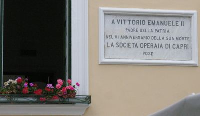 Capri - Lapide commemorativa.jpg