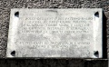Caprino Veronese - Lapide commemorativa ai Caprinesi internati in Germania - Lapide alla base dell monumento per i caduti in guerre ,Piazza della Vittoria.jpg