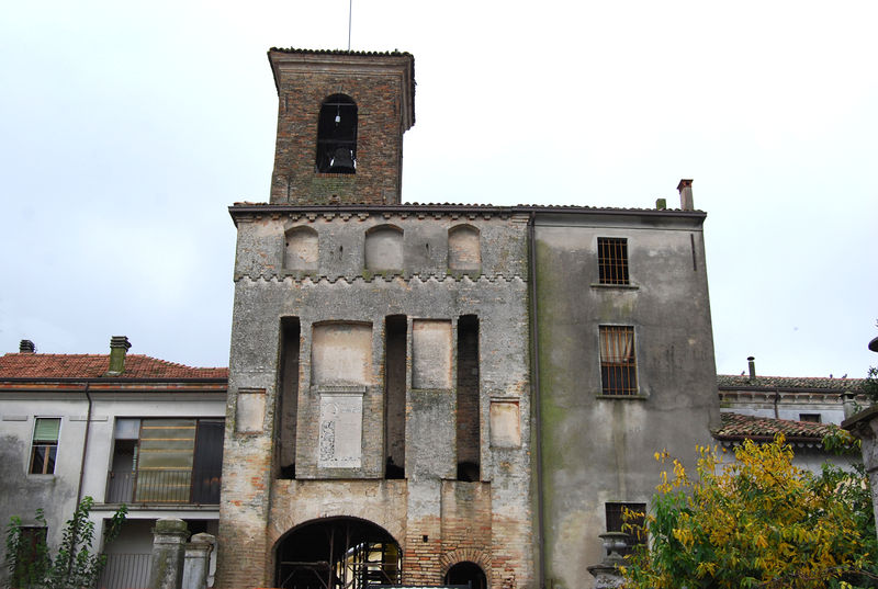 File:Casaloldo - Torre.jpg