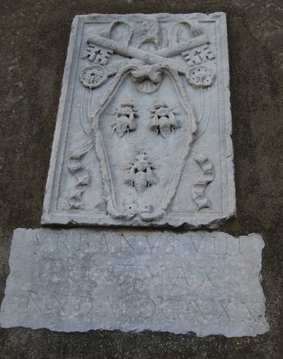 Castel Gandolfo - Lapide Urbano VIII.jpg