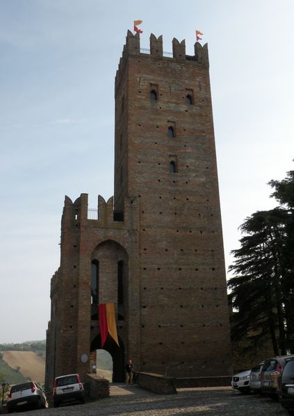 File:Castell'Arquato - La Rocca Viscontea.jpg