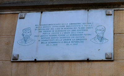 Castiglione del Lago - Lapide Commemorativa LIBERAZIONE - Piazza principale del Paese.jpg