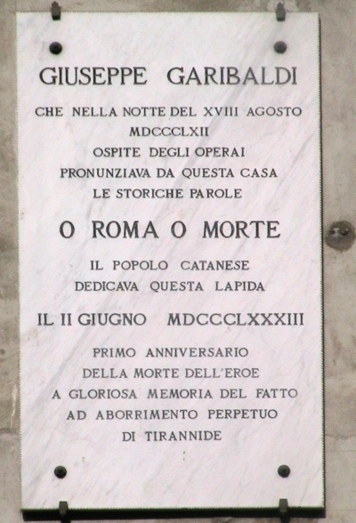 Catania - Lapide a Giuseppe Garibaldi.jpg