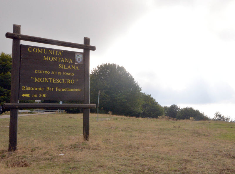 File:Celico - Rifugio Monte Scuro.jpg