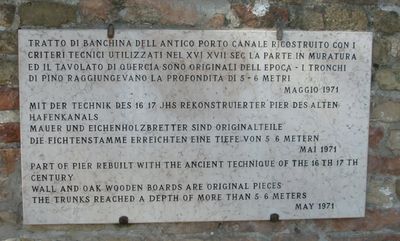Cesenatico - Lapide sull'antico porto canale.jpg