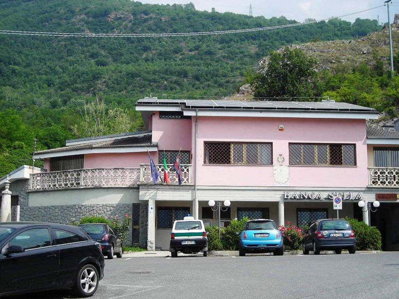 File:Chianocco - Palazzo Comunale.jpg