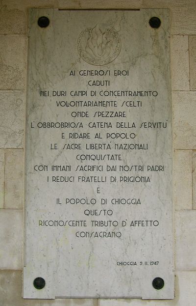 Chioggia - lapide ai generosi eroi caduti.jpg
