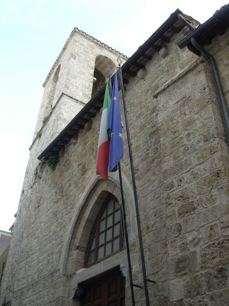 File:Civitella del Tronto - Municipio.jpg