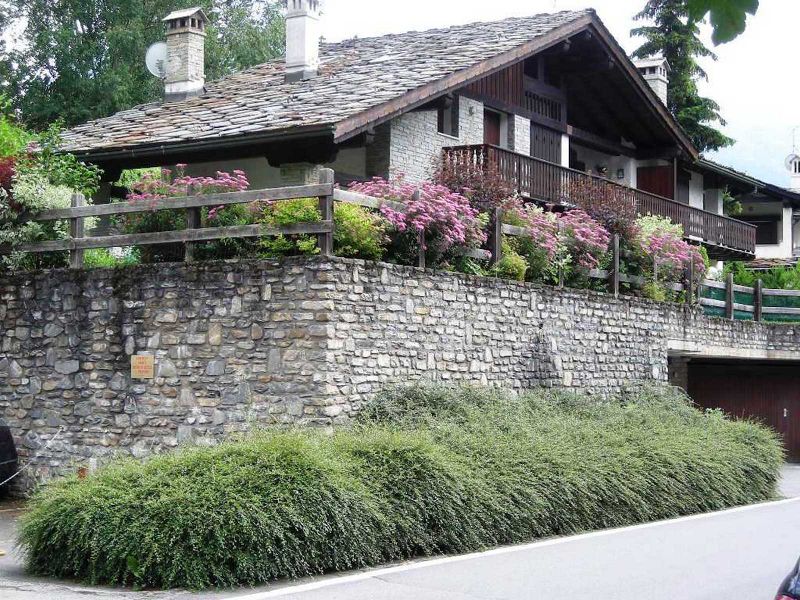 File:Courmayeur - Condominio (29).jpg