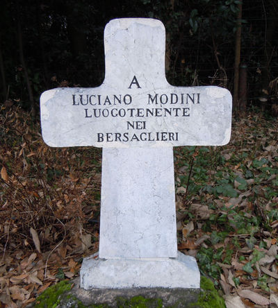 Desenzano del Garda - Lapide a Luciano Modini-San Martino della Battaglia.jpg