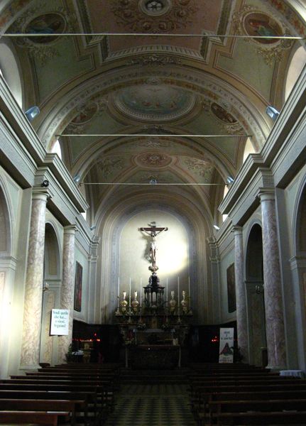 File:Dovera - Postino-Interno parrocchiale.jpg