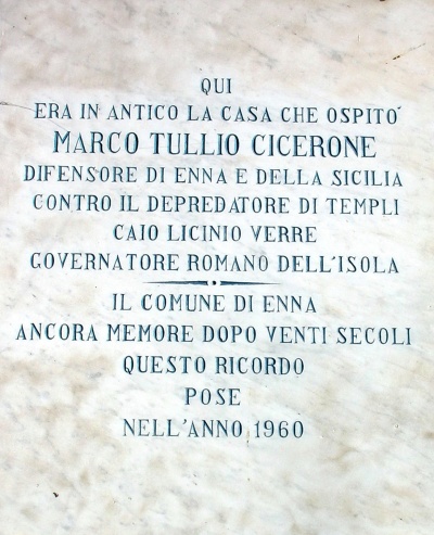 Enna - Lapide a Marco Tullio Cicerone.jpg