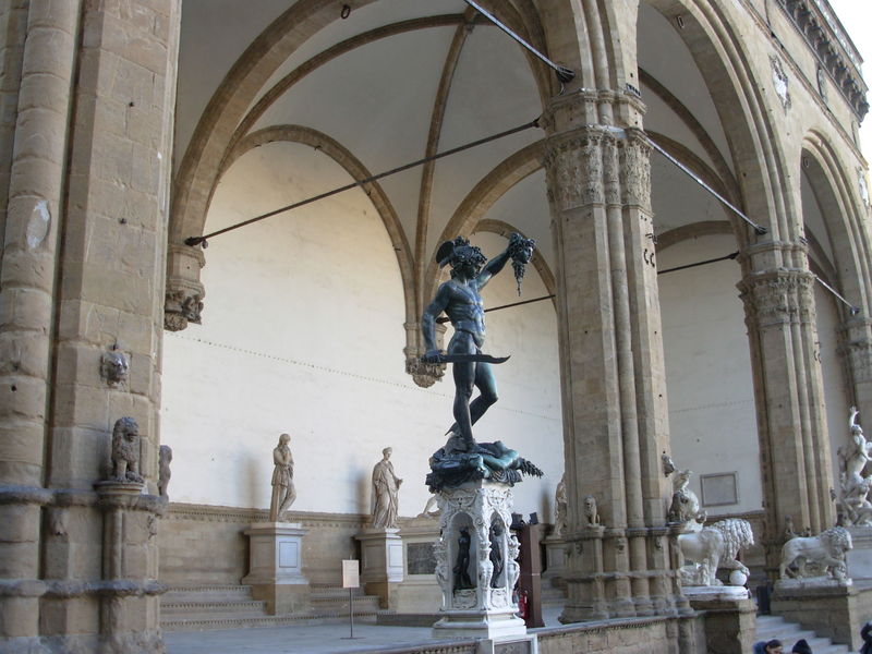 File:Firenze - Loggia dei Lanzi.jpg