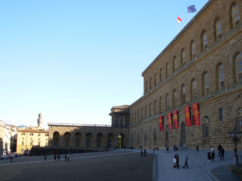 File:Firenze - Pitti - piazzale.jpg
